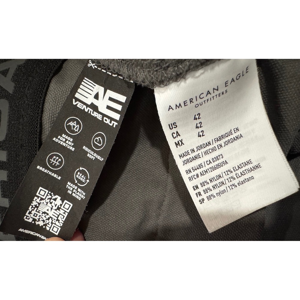 American Eagle Men Street Grey Chino Golf Shorts Size 42 Zip Pockets Flat Front - Picture 9 of 14